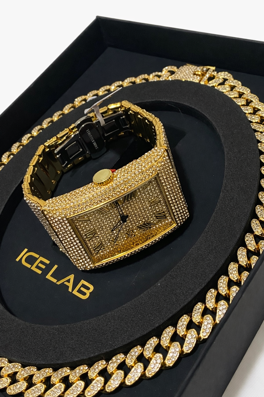Luxury Gold Tone Diamond Watch – Luxury Rectangular Dial