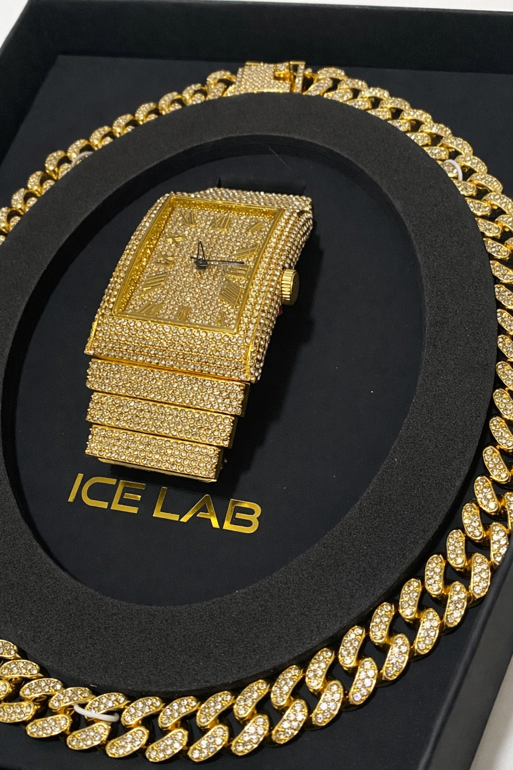 Luxury Gold Tone Diamond Watch – Luxury Rectangular Dial